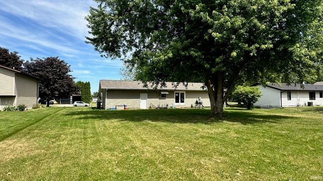 66099 Grasslands Lane, Goshen, IN 46526