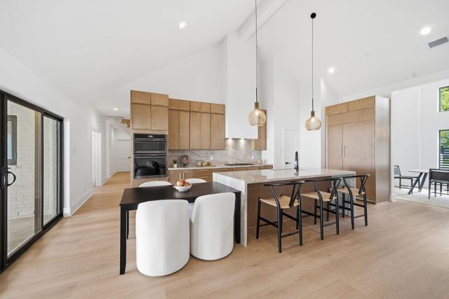 1911 E Allegro Street, Houston, TX 77080