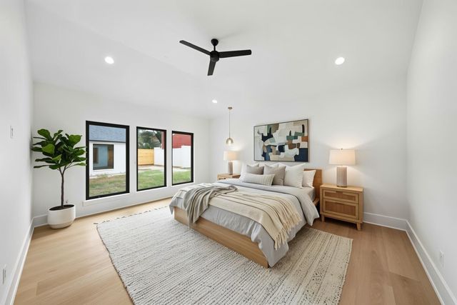 1911 E Allegro Street, Houston, TX 77080