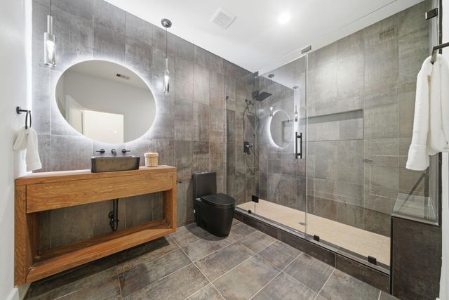 1911 E Allegro Street, Houston, TX 77080