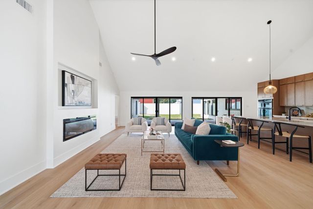 1911 E Allegro Street, Houston, TX 77080