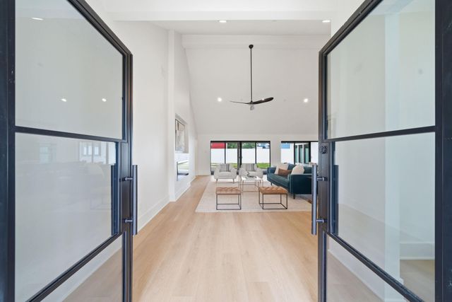 1911 E Allegro Street, Houston, TX 77080