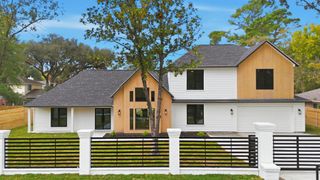 1911 E Allegro Street, Houston, TX 77080