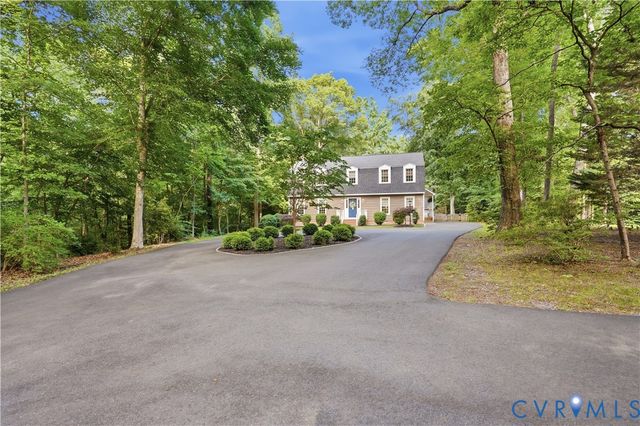 9570 Williamsville Rd, Studley, VA 23116