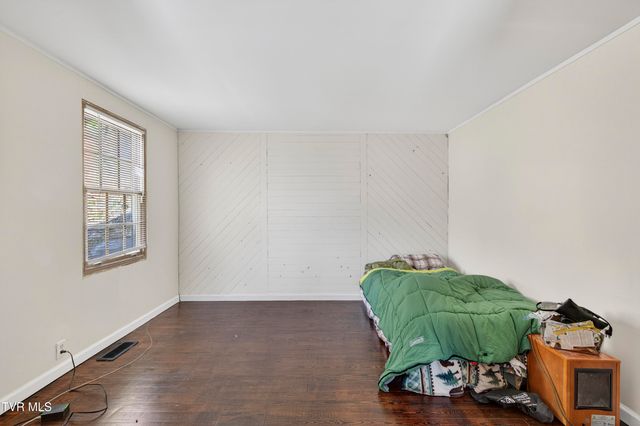 19305 Benhams Road, Bristol, VA 24202