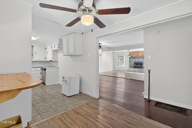 19305 Benhams Road, Bristol, VA 24202