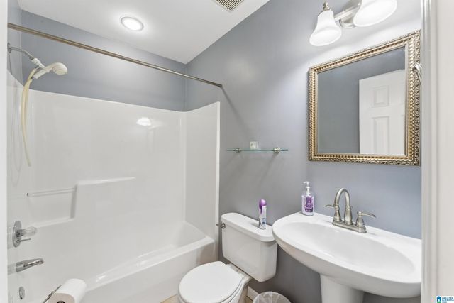 6211 STEWART ROAD, Leeds, AL 35094