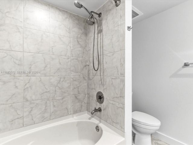 951 Brickell Ave 2610, Miami, FL 33131