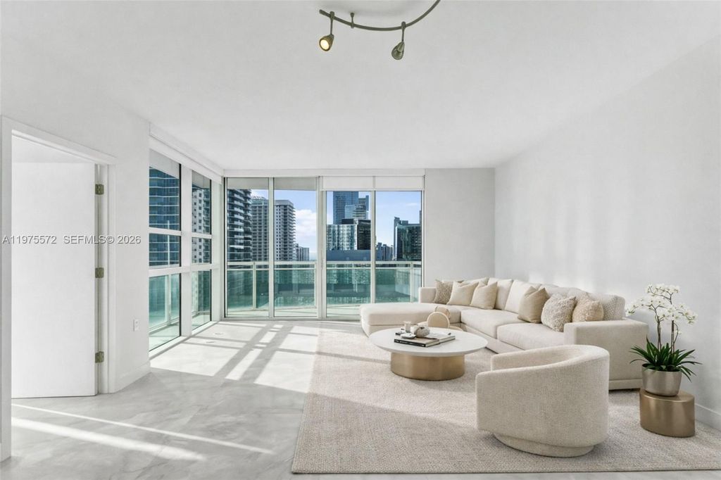 951 Brickell Ave 2610, Miami, FL 33131
