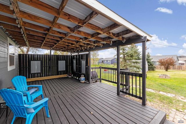 522 SWALLOW DR, Box Elder, SD 57719
