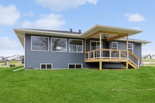 1201 Timber Trail, Solon, IA 52333