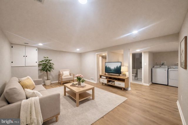 3301 CROYDON RD, Baltimore, MD 21207