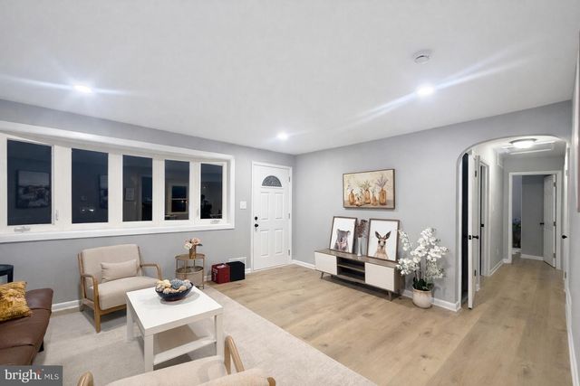 3301 CROYDON RD, Baltimore, MD 21207