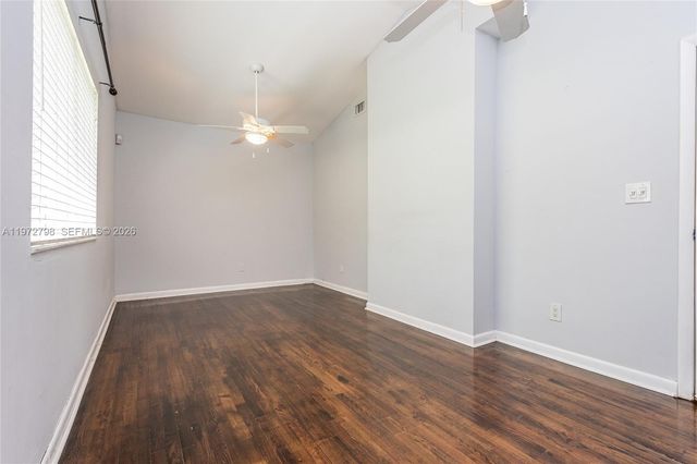 330 NE 86 St, El Portal, FL 33138