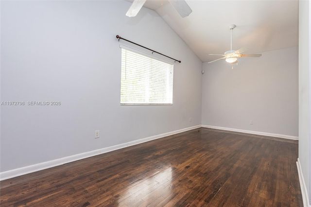 330 NE 86 St, El Portal, FL 33138