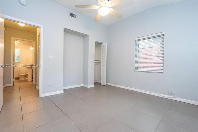 330 NE 86 St, El Portal, FL 33138