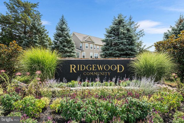 421 RIDGEWOOD DR, Royersford, PA 19468