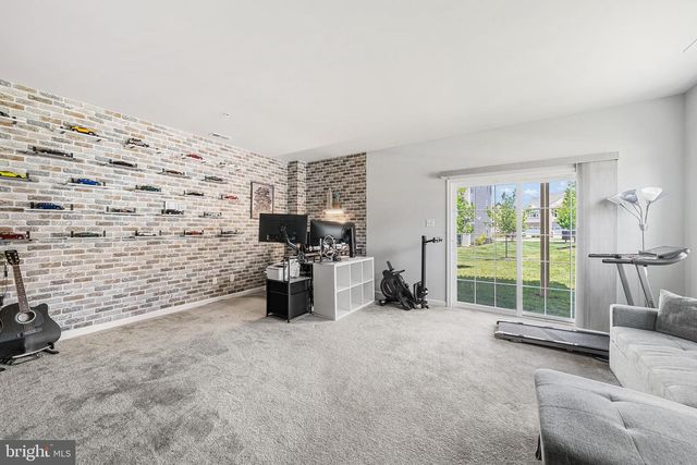 421 RIDGEWOOD DR, Royersford, PA 19468