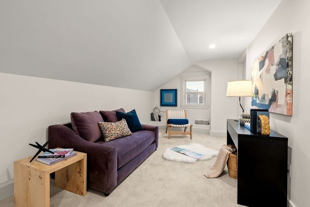 632 Neponset St Ext, Norwood, MA 02062