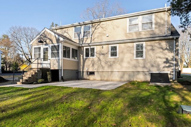 632 Neponset St Ext, Norwood, MA 02062