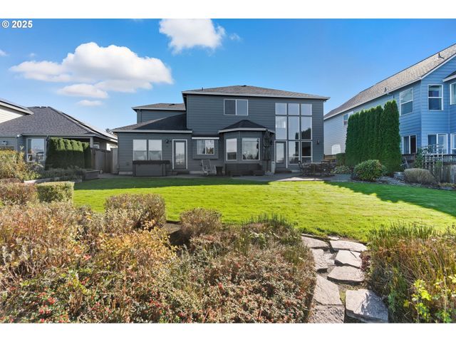 21157 Ne SHORE Dr, Fairview, OR 97024