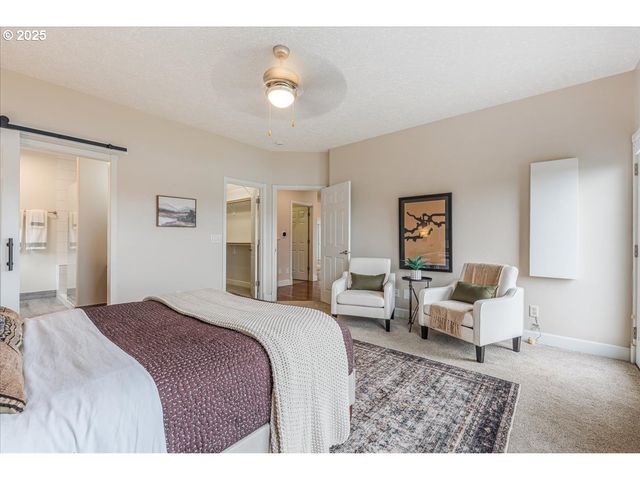 21157 Ne SHORE Dr, Fairview, OR 97024