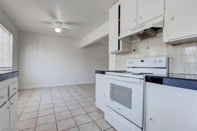 3237 Arlene Way 3, Las Vegas, NV 89108