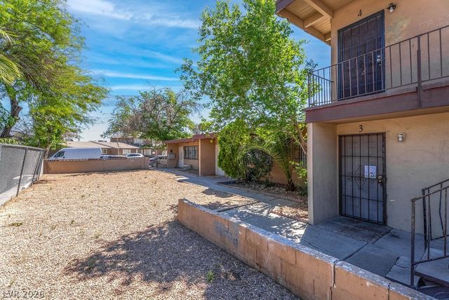 3237 Arlene Way 3, Las Vegas, NV 89108