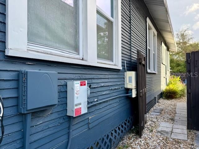 1912 W CHERRY STREET, Tampa, FL 33607