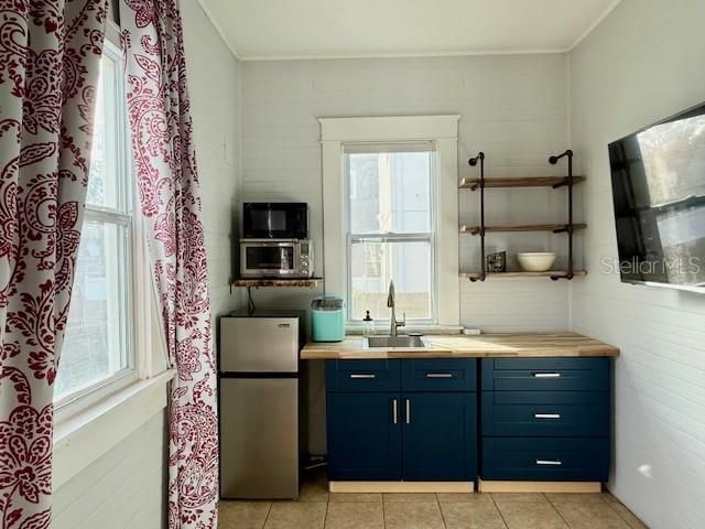 1912 W CHERRY STREET, Tampa, FL 33607