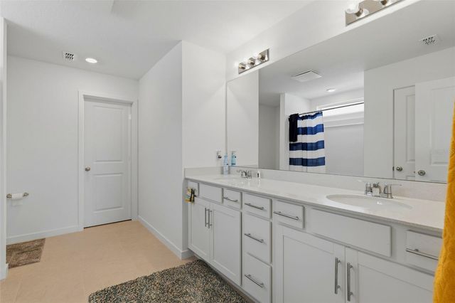 10517 HIDDEN BANKS GLEN, Parrish, FL 34219