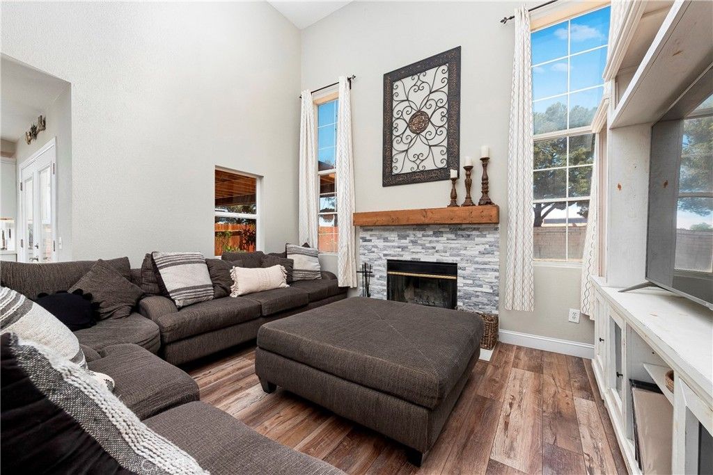 Image 10 of property listing at 36434 Windtree, Palmdale, CA 93550