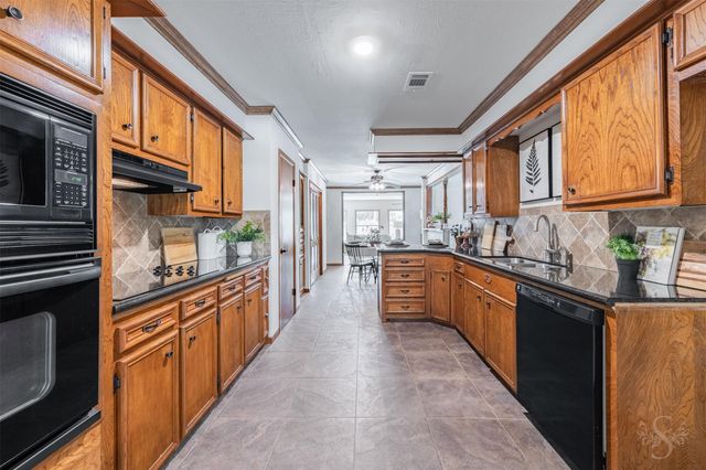 1015 Bluebonnet St, Katy, TX 77493