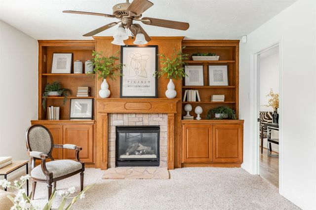 1015 Bluebonnet St, Katy, TX 77493