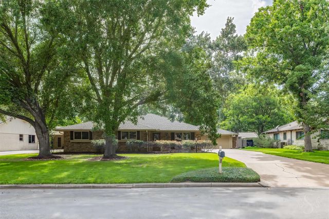 1015 Bluebonnet St, Katy, TX 77493