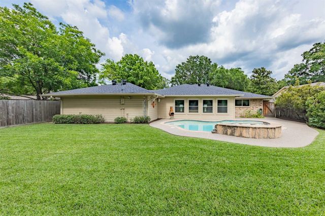 1015 Bluebonnet St, Katy, TX 77493