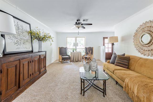 1015 Bluebonnet St, Katy, TX 77493
