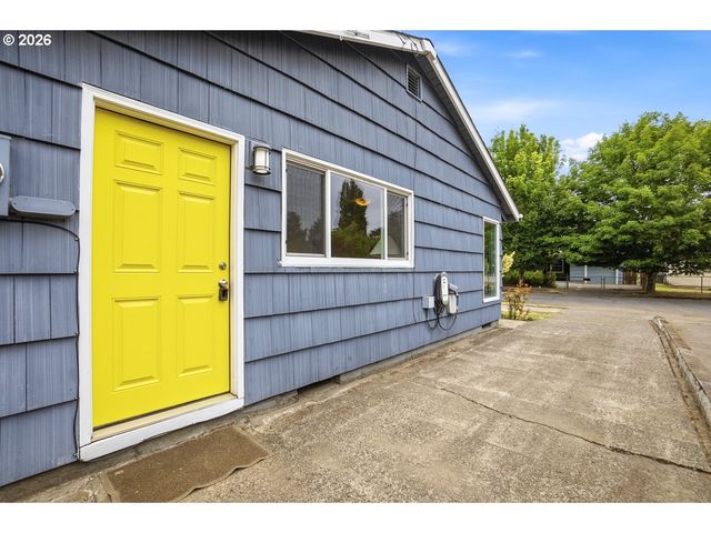 10238 N CENTRAL St, Portland, OR 97203