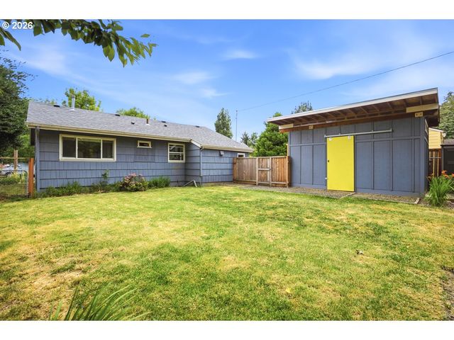 10238 N CENTRAL St, Portland, OR 97203