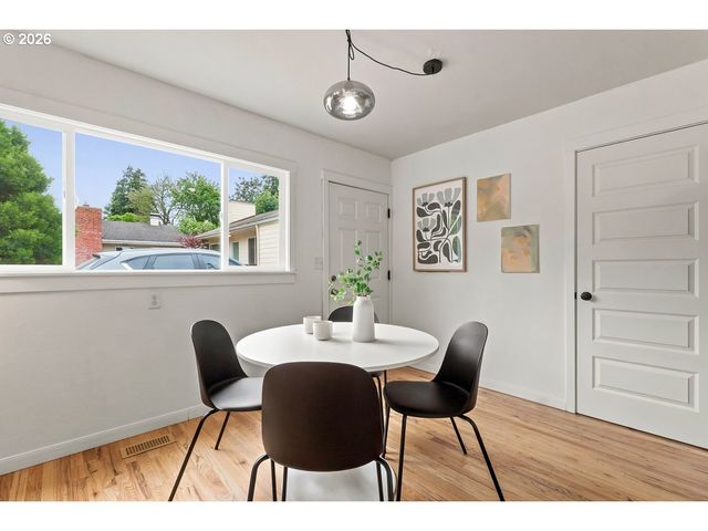 10238 N CENTRAL St, Portland, OR 97203