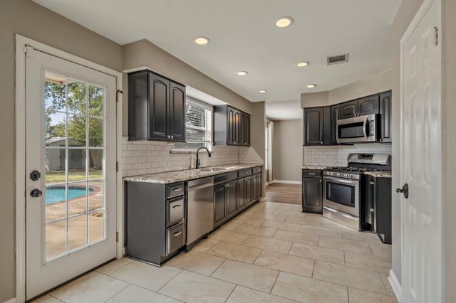 2608 Buckeye TRL, Cedar Park, TX 78613
