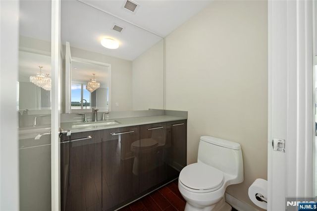 1200 Avenue At Port Imperial 508, Weehawken, NJ 07086