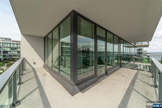 1200 Avenue At Port Imperial 508, Weehawken, NJ 07086