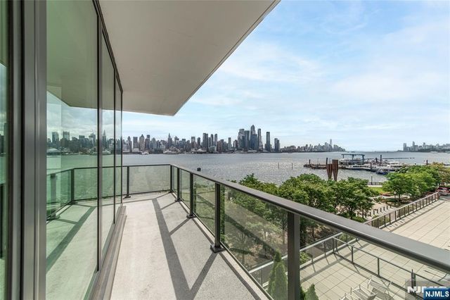 1200 Avenue At Port Imperial 508, Weehawken, NJ 07086