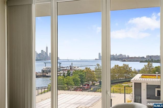 1200 Avenue At Port Imperial 508, Weehawken, NJ 07086