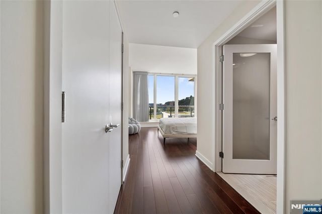 1200 Avenue At Port Imperial 508, Weehawken, NJ 07086