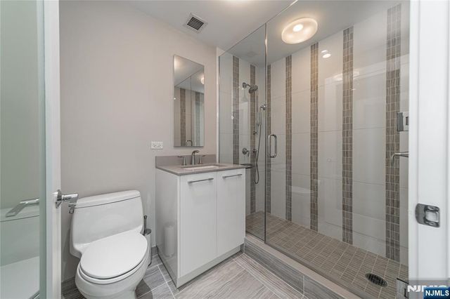 1200 Avenue At Port Imperial 508, Weehawken, NJ 07086