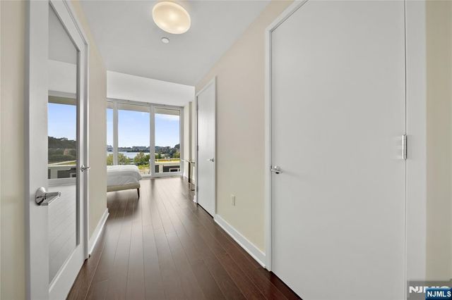 1200 Avenue At Port Imperial 508, Weehawken, NJ 07086