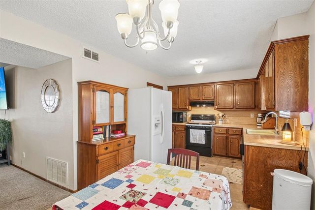 509 Riverview Drive, Noble, OK 73068