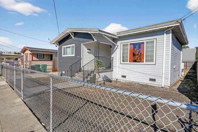 1045 1045 72nd Avenue, Oakland, CA 94621